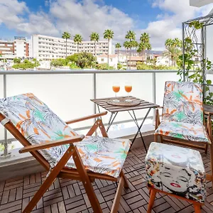 https://ideal-location-beach-flat.in-canary-islands.com